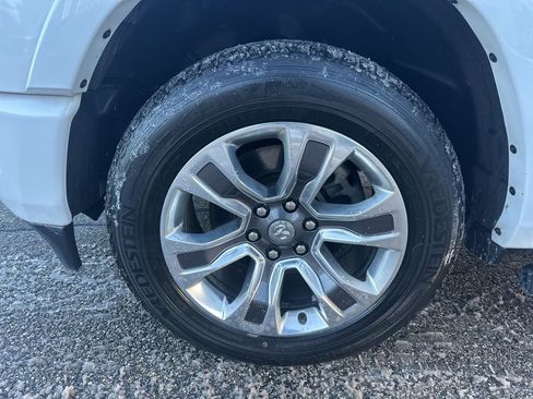 Used 2023 RAM 1500 Limited w/ Body Color Bumper Group image 34