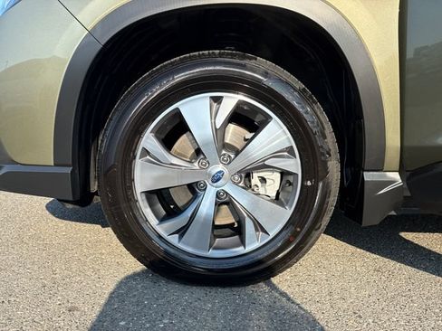 Used 2024 Subaru Ascent Premium w/ Convenience Package AWD/4WD image 27