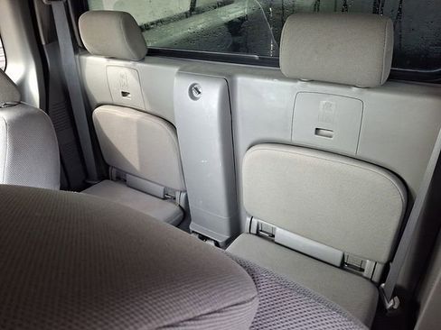 Used 2019 Nissan Frontier S image 13