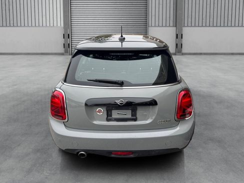 Used 2021 MINI Cooper 2-Door Hardtop w/ Storage Package image 33