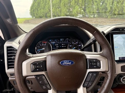 Used 2022 Ford F250 King Ranch w/ King Ranch Ultimate Package AWD/4WD image 12