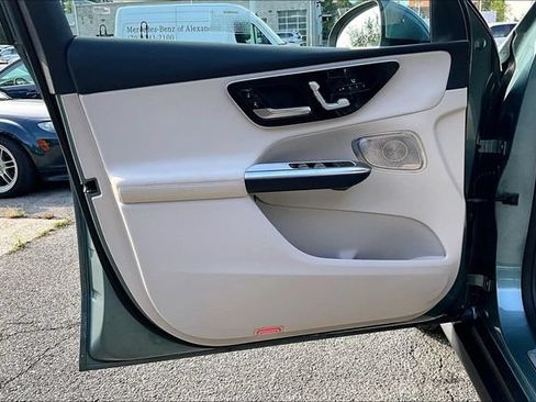 Used 2026 Mercedes-Benz GLC 300 4MATIC image 18