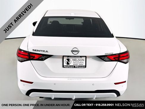 Certified 2025 Nissan Sentra SV FWD image 6