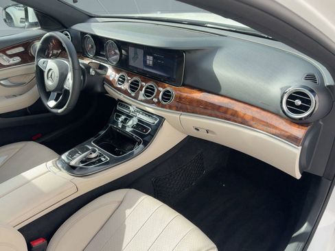 Used 2018 Mercedes-Benz E 300 E 300 image 31