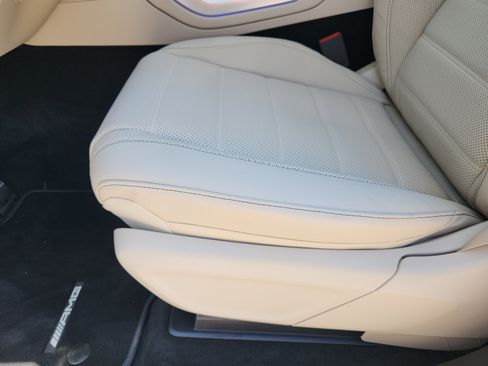 New 2026 Mercedes-Benz GLS 580 4MATIC image 24