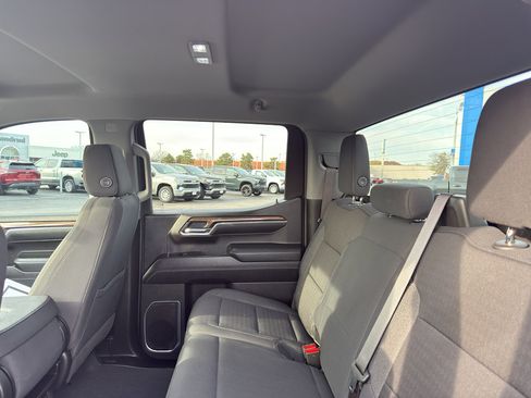Used 2024 Chevrolet Silverado 1500 RST image 33