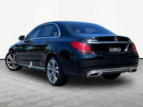 Used 2019 Mercedes-Benz C 300 4MATIC Sedan image 4