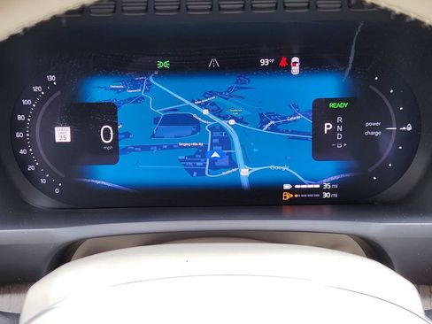 Certified 2025 Volvo XC90 T8 Plus AWD/4WD image 21