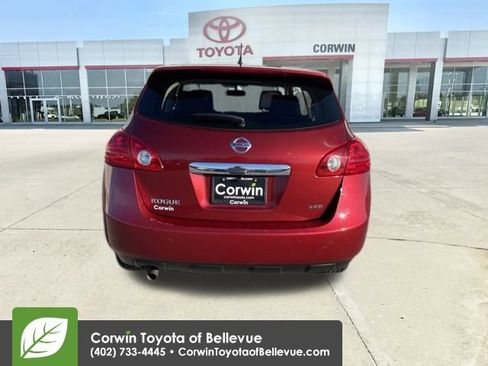 Used 2013 Nissan Rogue S image 4