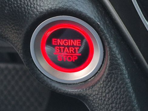 Certified 2018 Honda Accord EX-L image 18