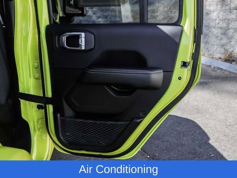 Used 2024 Jeep Wrangler Unlimited Sahara AWD/4WD image 20