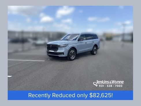 Used 2025 Lincoln Navigator Reserve AWD/4WD image 1