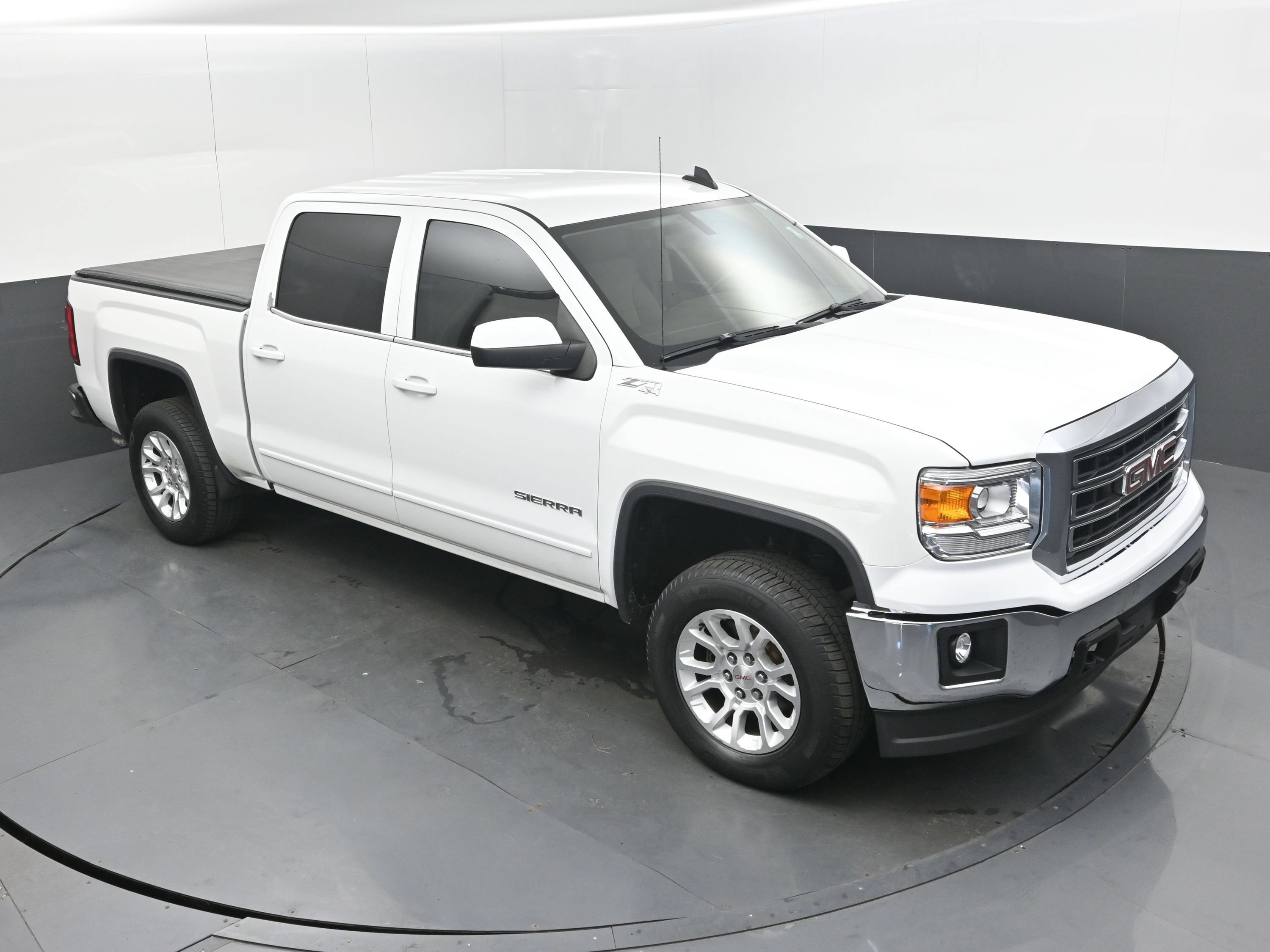 Used 2015 GMC Sierra 1500 SLE w/ SLE Value Package AWD/4WD image 30