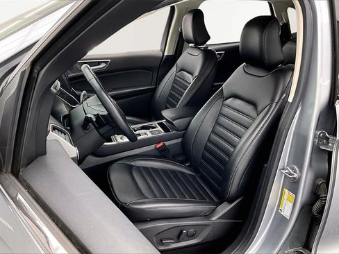 Used 2022 Ford Edge SEL w/ Convenience Package image 25