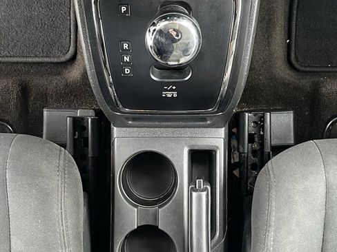 Used 2016 Jeep Patriot Latitude image 25