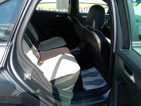 Used 2020 Volkswagen Jetta R-Line FWD image 23