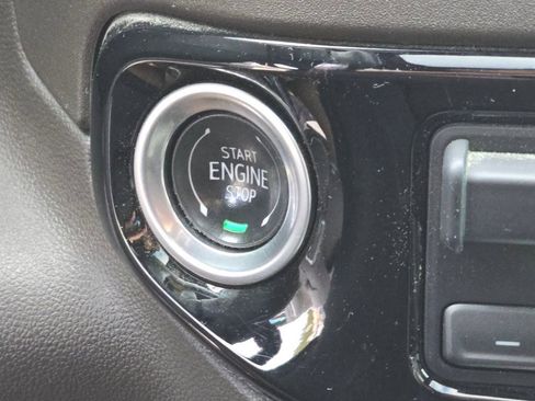 Certified 2025 Chevrolet Silverado 1500 LTZ w/ LTZ Premium Package image 25