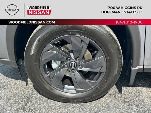 Certified 2026 Nissan Rogue SV AWD/4WD image 8