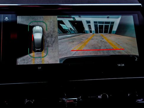 New 2025 Aston Martin DBX 707 image 25