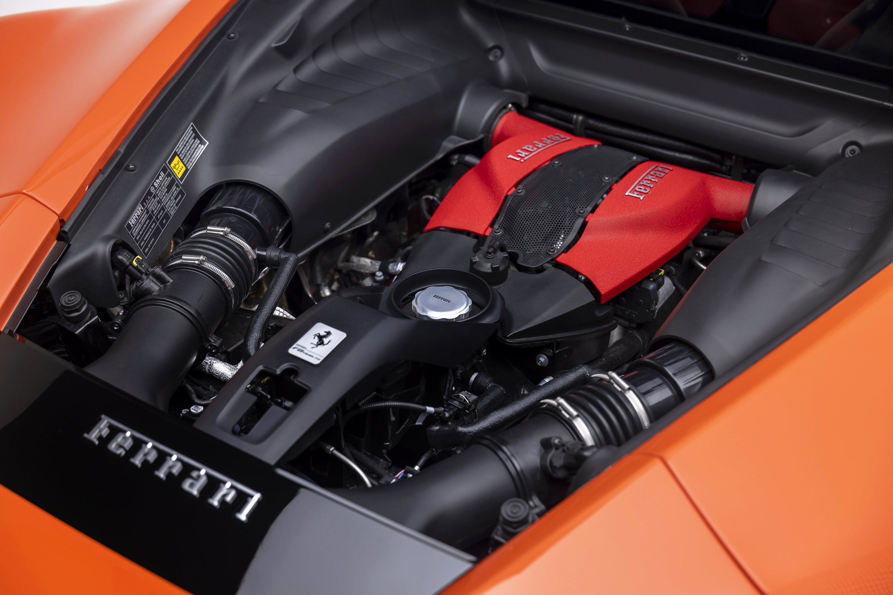 Certified 2021 Ferrari F8 Tributo RWD image 35