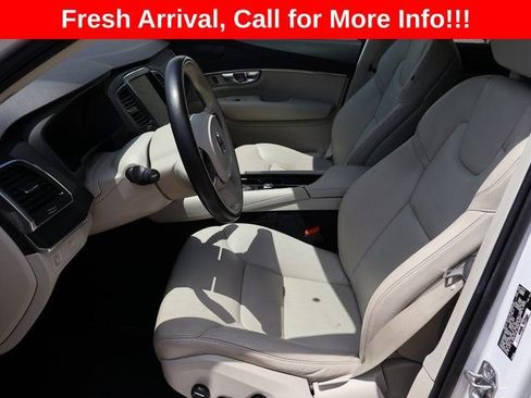 Used 2020 Volvo XC90 T6 Momentum AWD/4WD image 25
