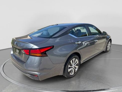 Used 2020 Nissan Altima 2.5 S image 4