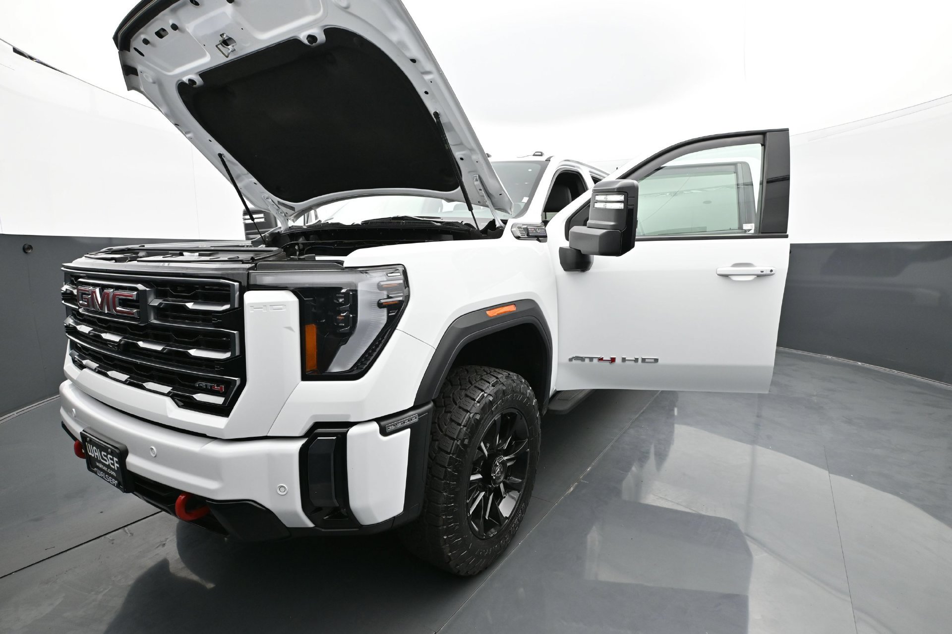 Used 2024 GMC Sierra 2500 AT4 w/ AT4 Premium Plus Package AWD/4WD image 31