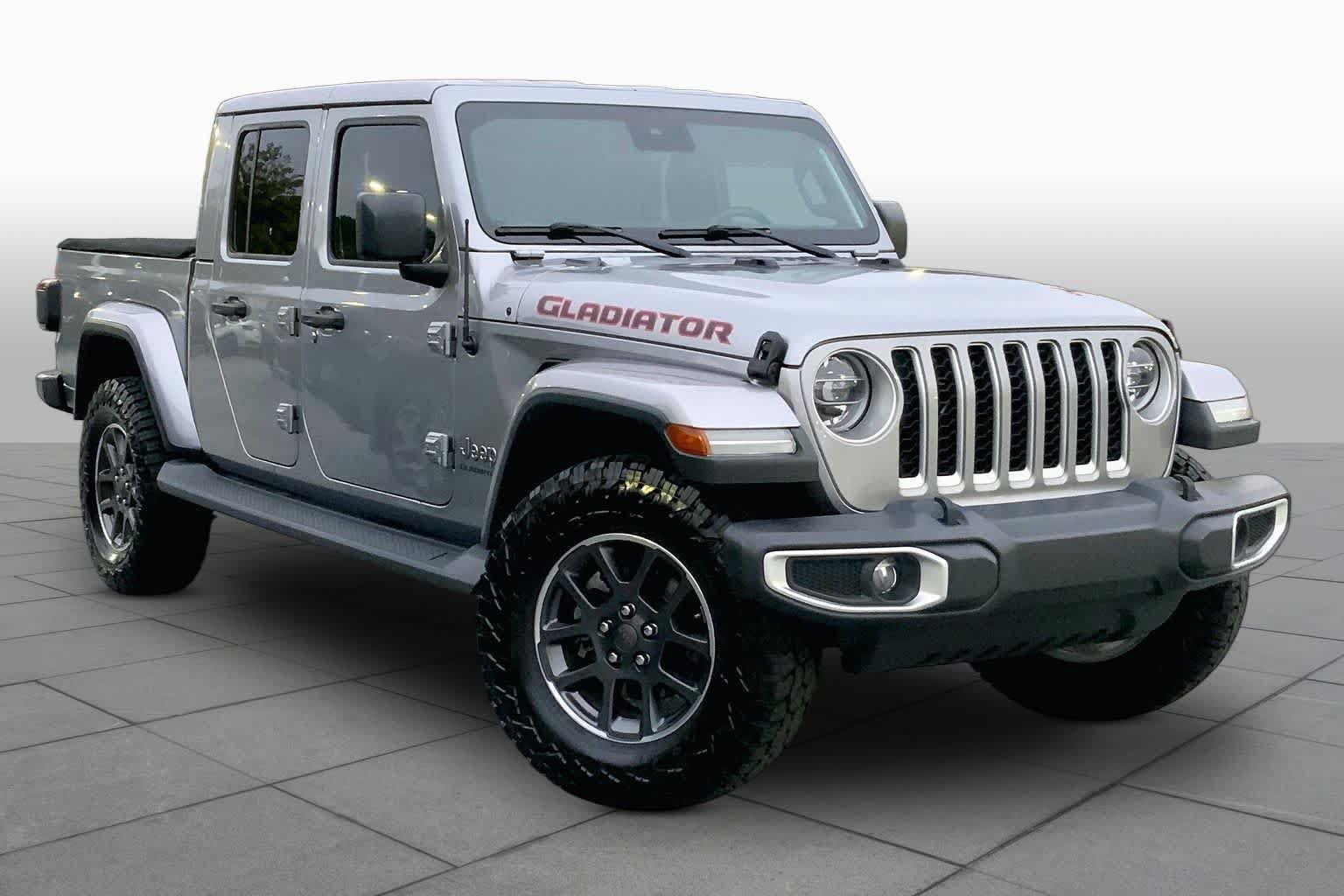 Used 2020 Jeep Gladiator Overland AWD/4WD image 3