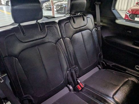 Used 2024 Jeep Grand Cherokee L Limited w/ Luxury Tech Group II image 29