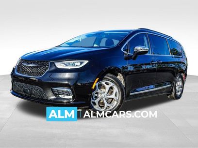 Used 2023 Chrysler Pacifica Limited