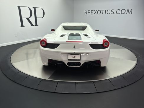 Used 2013 Ferrari 458 Spider RWD image 13