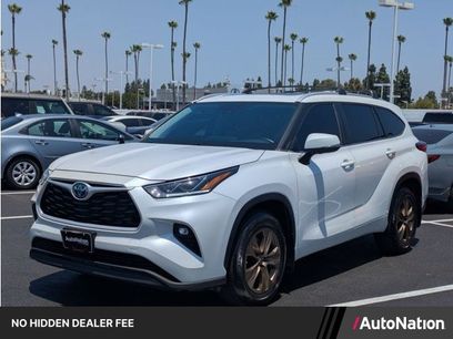 Used 2023 Toyota Highlander Bronze Edition