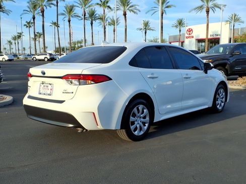 Used 2024 Toyota Corolla LE FWD image 4