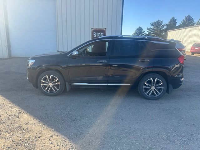 Used 2018 GMC Terrain Denali w/ Advanced Safety Package AWD/4WD image 8