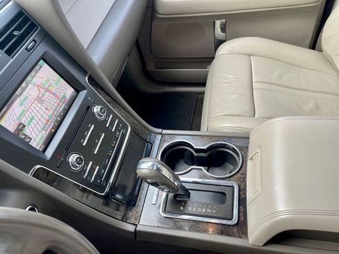Used 2015 Lincoln Navigator 2WD image 32
