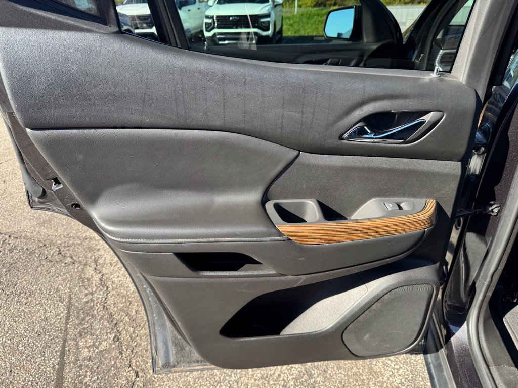 Used 2018 GMC Acadia SLE FWD image 21