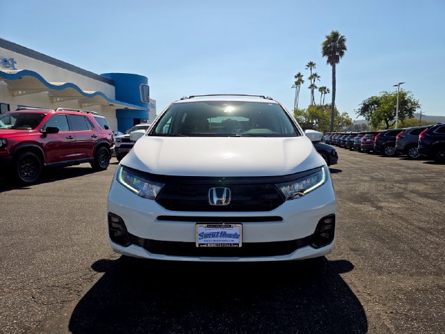 New 2026 Honda Odyssey Elite image 3