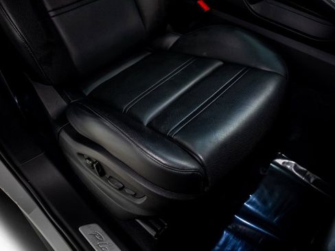 Used 2022 Porsche Cayenne S Platinum image 31