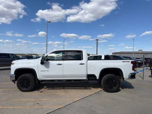 Used 2022 Chevrolet Silverado 2500 LTZ w/ LTZ Plus Package AWD/4WD image 4