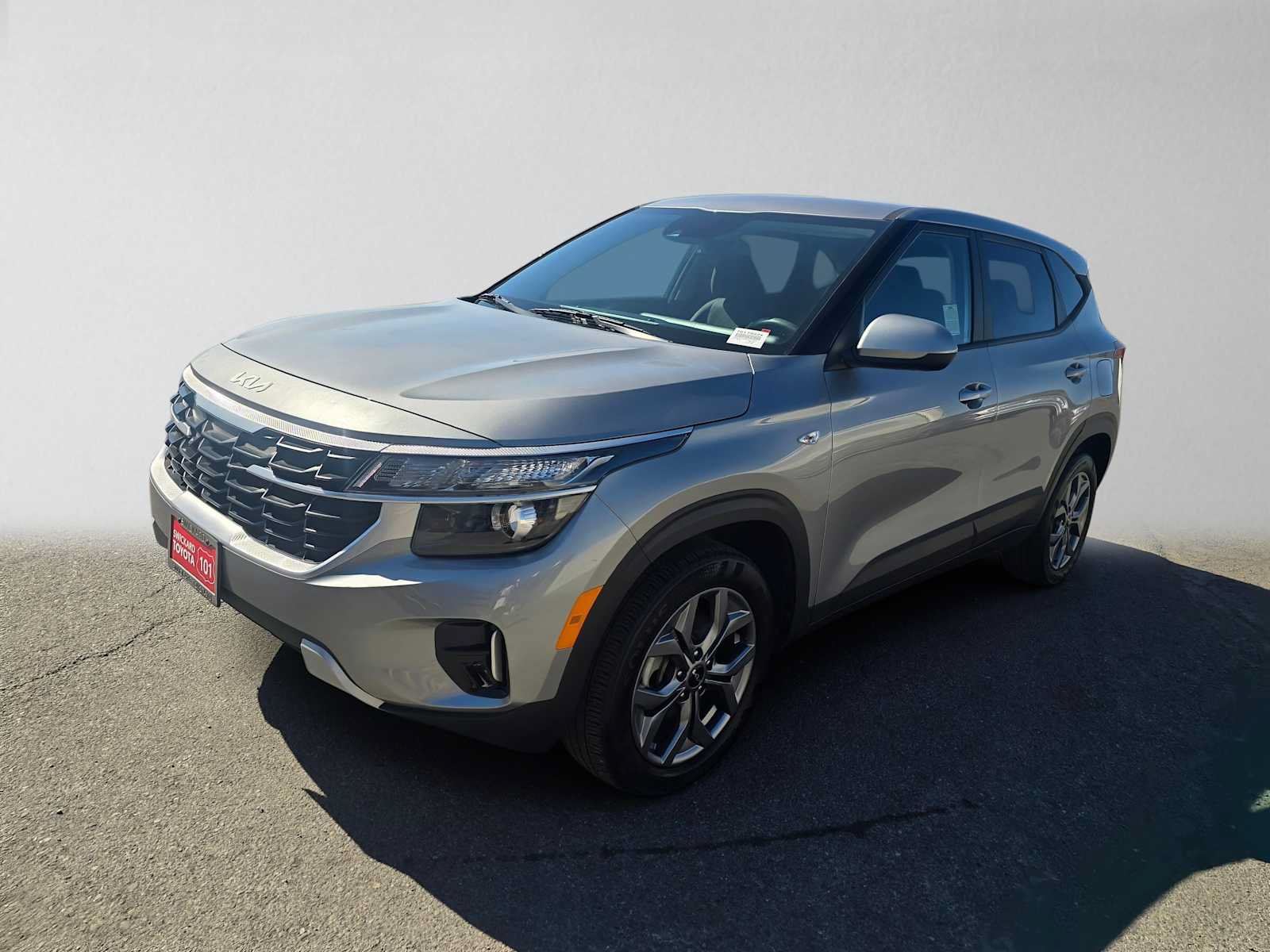 Used 2024 Kia Seltos LX AWD/4WD image 7