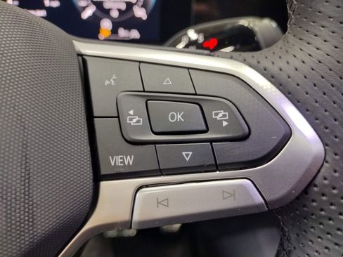 New 2026 Volkswagen Tiguan SE R-Line image 28