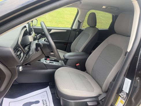Used 2022 Ford Escape SE w/ Cold Weather Package FWD image 13