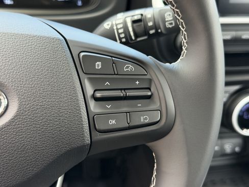 New 2026 Hyundai Venue SEL FWD image 28