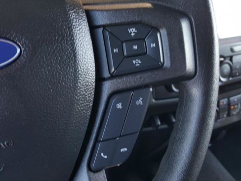 Used 2021 Ford F250 XLT Pickup 4D 6 3/4 ft AWD/4WD image 17