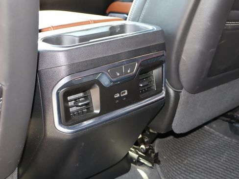Used 2024 GMC Sierra 2500 Denali Ultimate AWD/4WD image 19