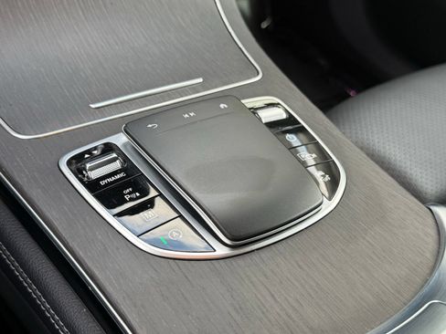 Used 2021 Mercedes-Benz GLC 300 w/ Premium Package image 32