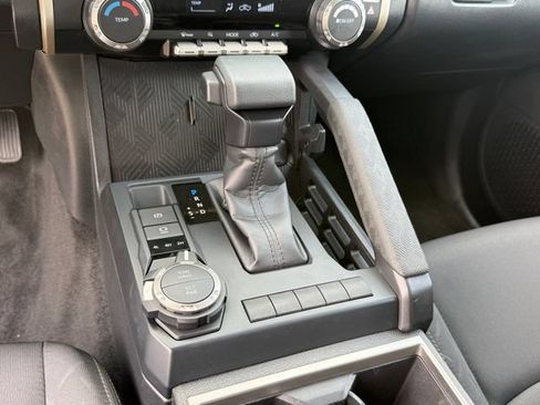 Used 2026 Toyota Tacoma SR5 AWD/4WD image 21