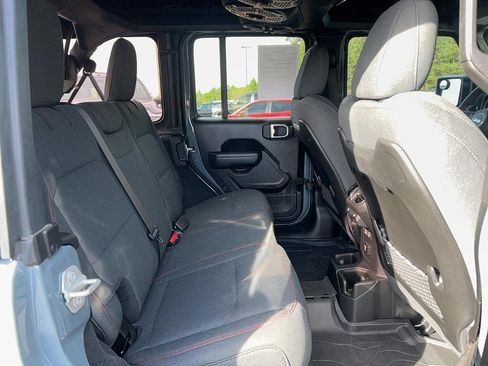 Used 2024 Jeep Wrangler Unlimited Rubicon image 27