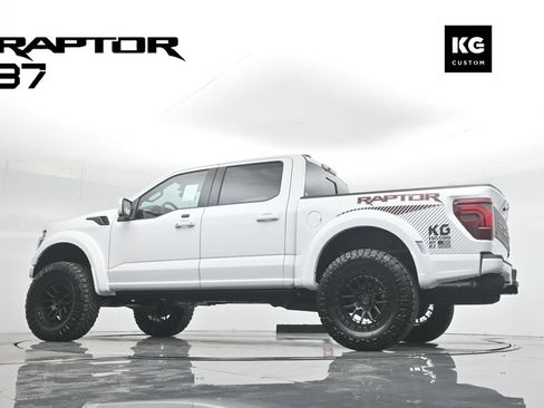 Used 2025 Ford F150 Raptor AWD/4WD image 52