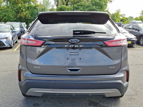 Used 2022 Ford Edge SEL image 5